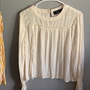 Long sleeve detailed stitching top